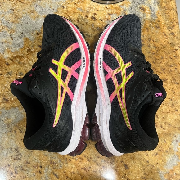 ASICS Gt 1000 size 6 - Picture 8 of 9